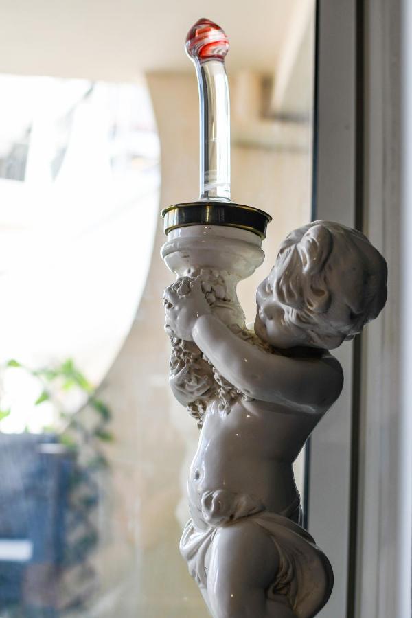Le Cherubite: Entre Erotisme Et Baroque #Sexroom #Bdsm ラ・グランド・モット エクステリア 写真